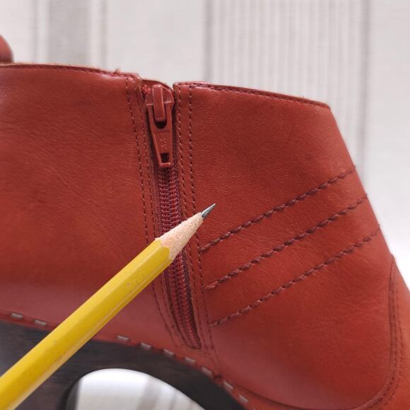 Anthropologie Tan Leather Clogs - Picture 11 of 15